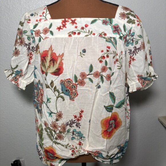 Johnny Was Tops - Johnny Was Floral Embroidered Look Puff-Sleeve Blouse – Size Medium